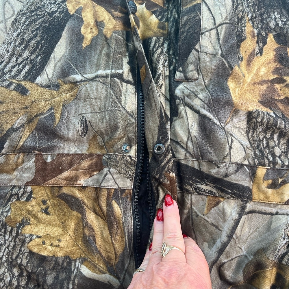 Cabelas Herters Men's Size M Coveralls Realtree Camo Insulated Hunting Jumpsuit - Picture 11 of 16